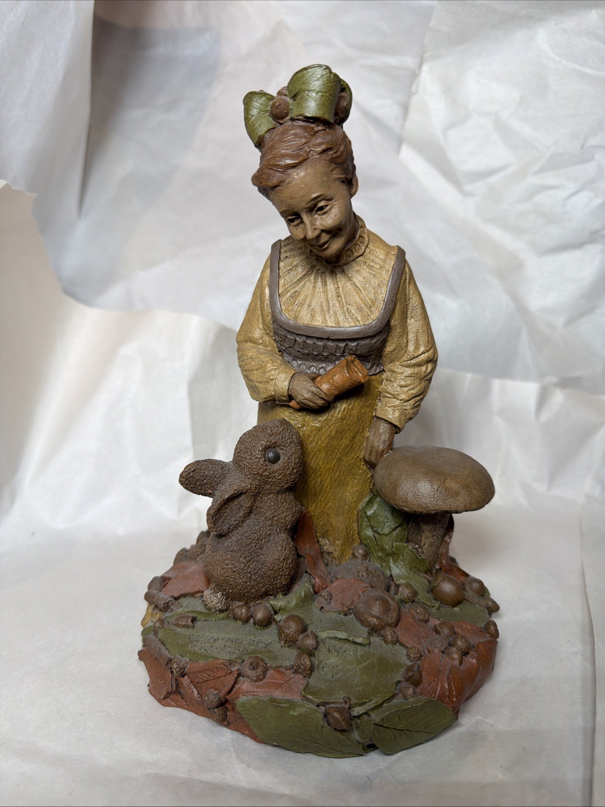 Tom Clark Rosemary - Rare Variation No Apron String Nor Bows - Cairn Studio