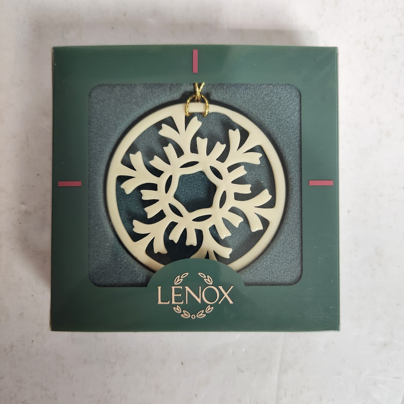 New LENOX 1996 Snow Fantasies Silverfrost Snowflake Ornament