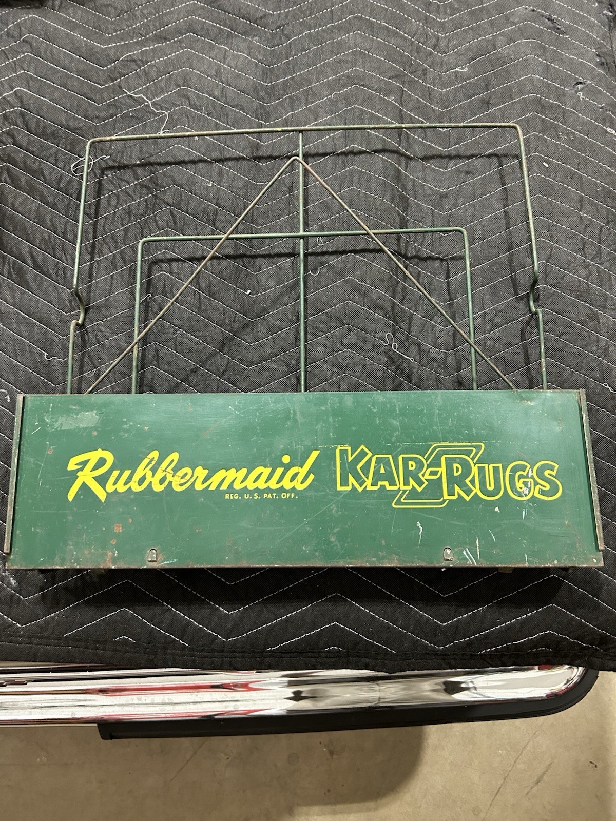 1950’s Rubbermaid Kar Rugs Dealer Display Rack  To Lower 48