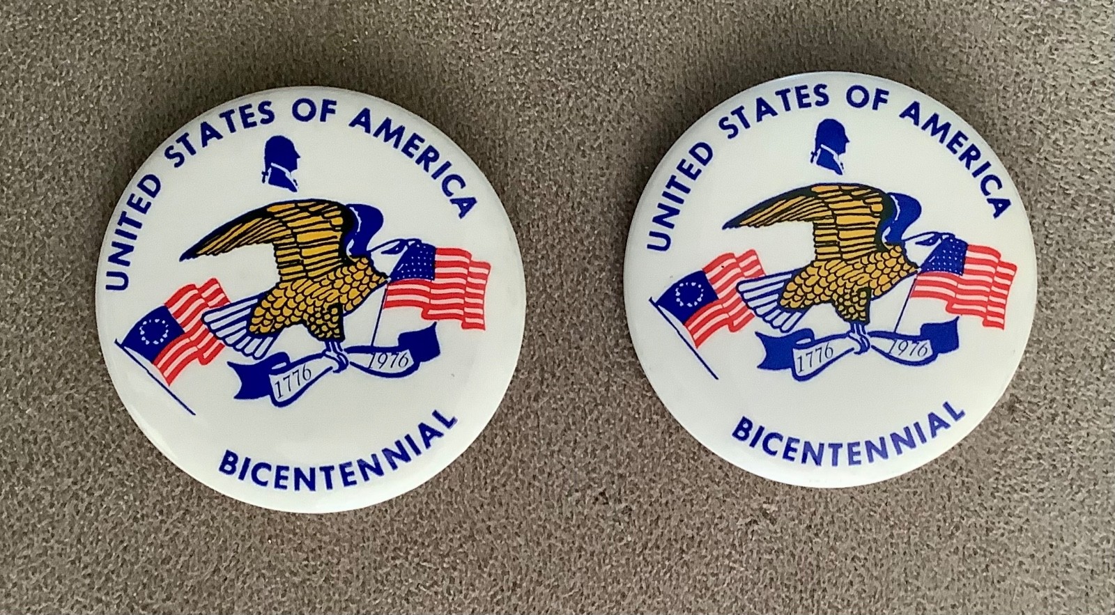 Vintage United States Of America 1776 - 1976 Bicentennial Pin Back Buttons (2) Vintage United States Of America 1776 - 1976 Bicentennial Pin Back Buttons (2)