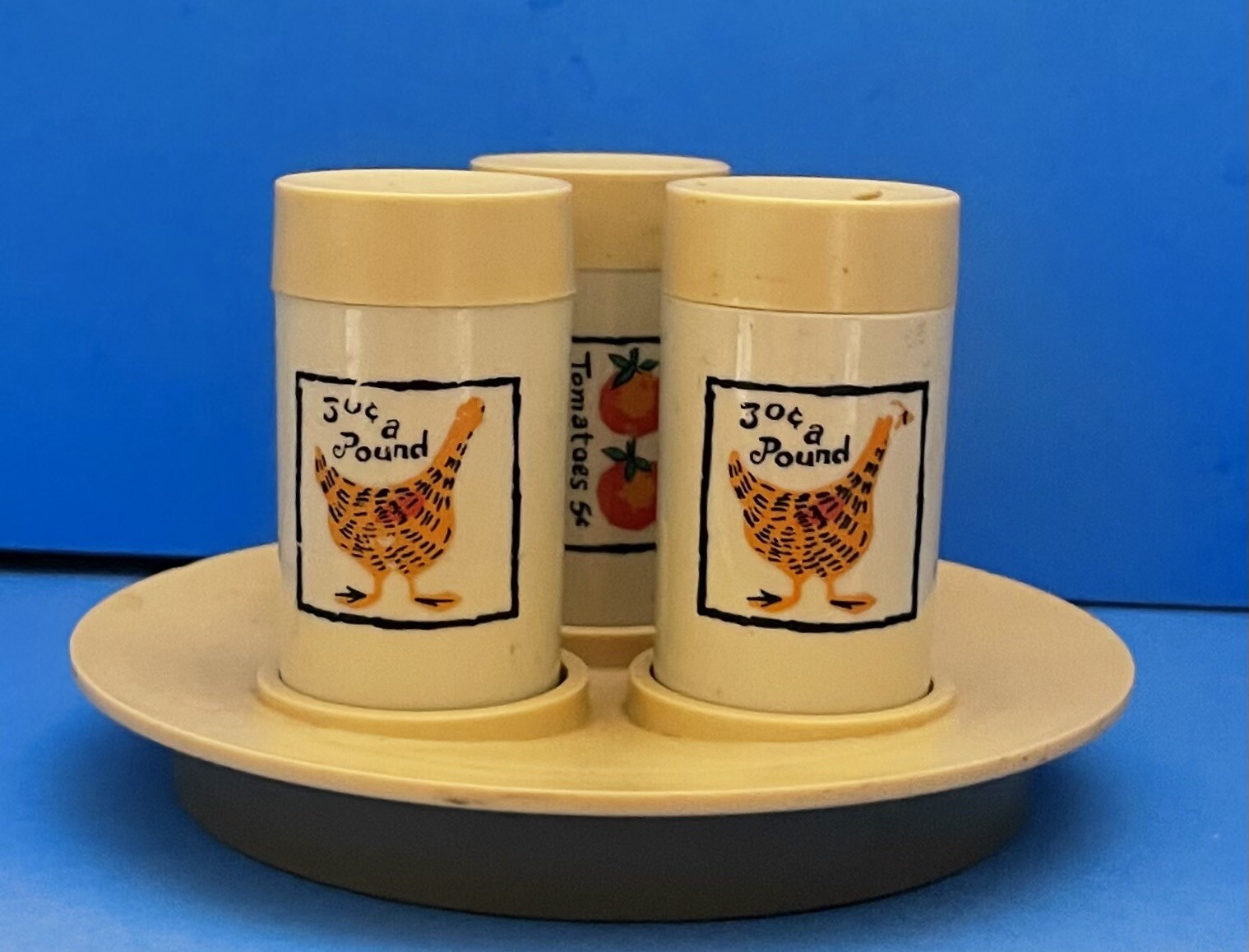 Loma Industries Salt And Pepper Shaker With Toothpick Holder And Caddy -Plastic Loma Industries Salt And Pepper Shaker With Toothpick Holder And Caddy -Plastic