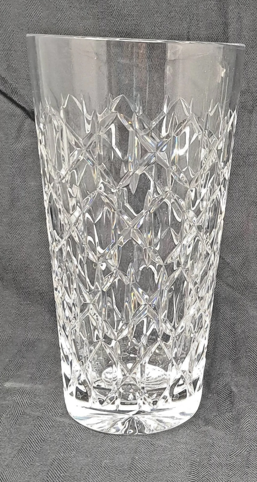 TIFFANY & CO Grenada 9'' Cut Crystal Flower Vase Signed and Retired TIFFANY & CO Grenada 9'' Cut Crystal Flower Vase Signed and Retired