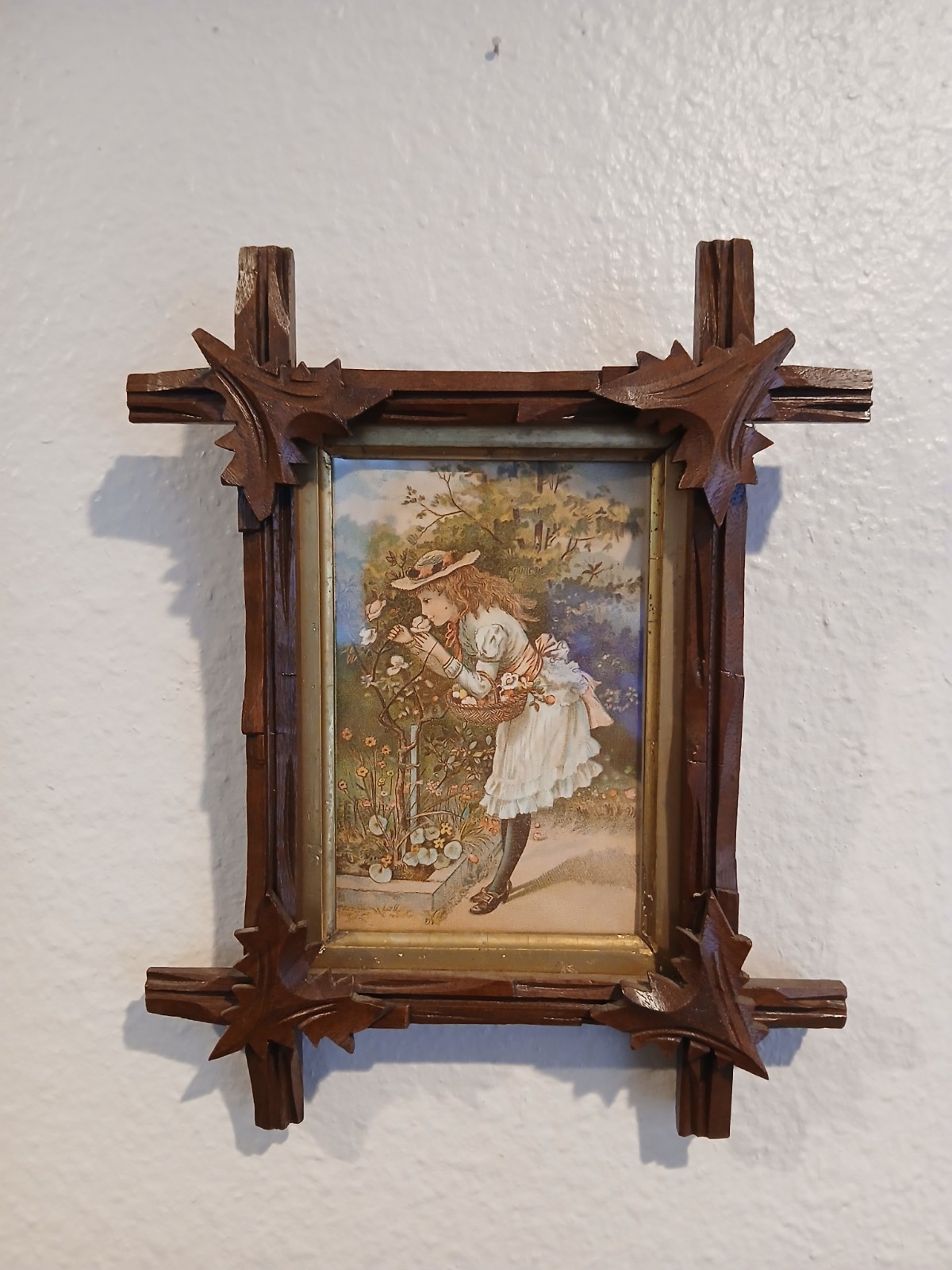 Vintage Ornate Leaf Adirondack Wood Picture Frame Vintage Ornate Leaf Adirondack Wood Picture Frame