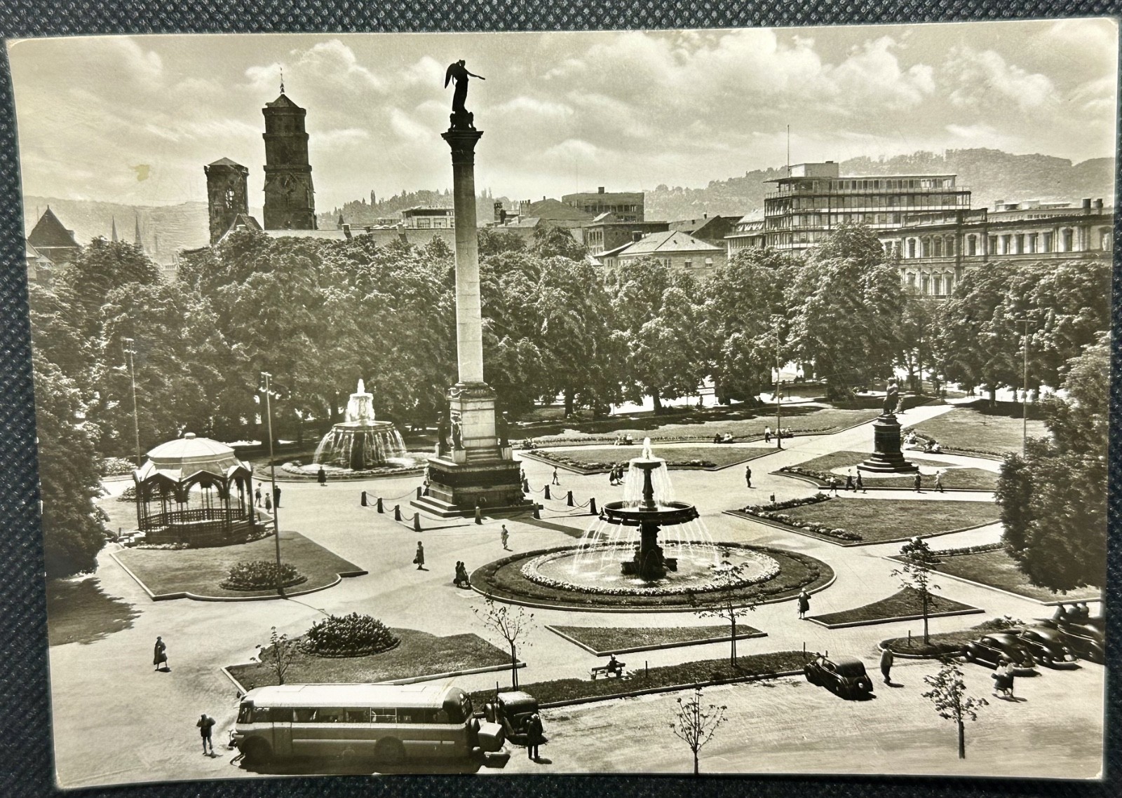 Postcard Stuttgart/Schloßplatz/Germany/1955 1409 Postcard Stuttgart/Schloßplatz/Germany/1955 1409