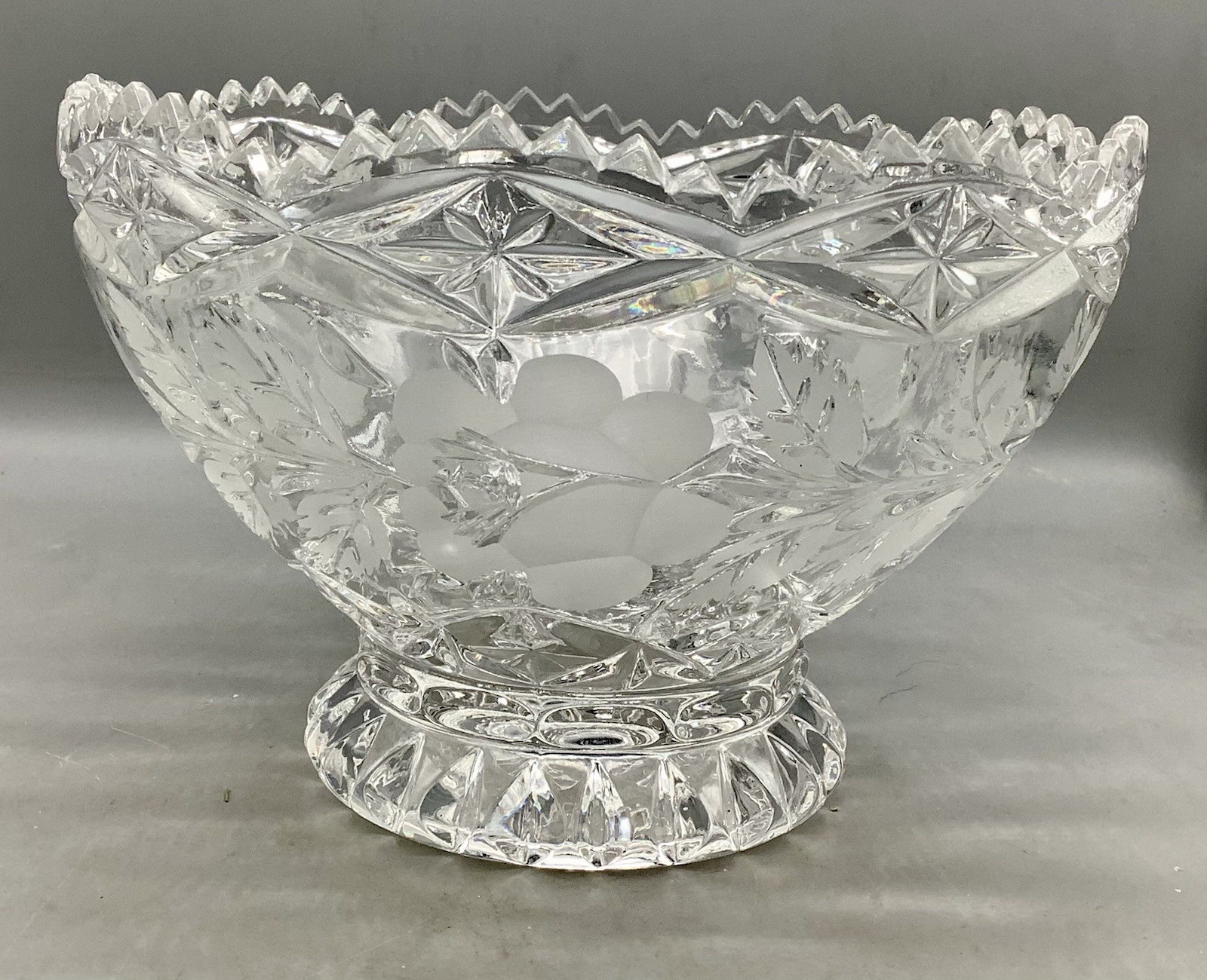 Vintage 1960’s Lead Crystal Floral Etched Pedestal 6” Round Vase
