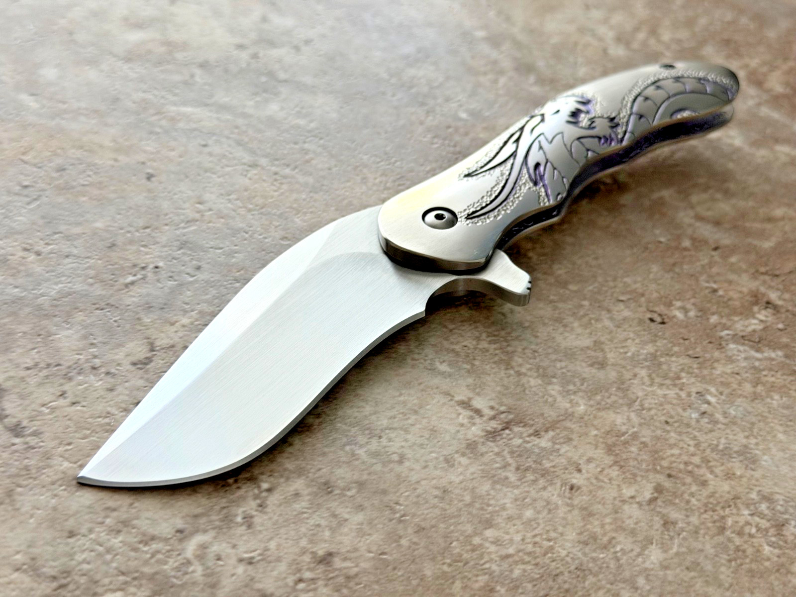 Matt Cucchiara Full Custom Enzo Proto Dorado Flipper - Hand Carved Dragon Matt Cucchiara Full Custom Enzo Proto Dorado Flipper - Hand Carved Dragon
