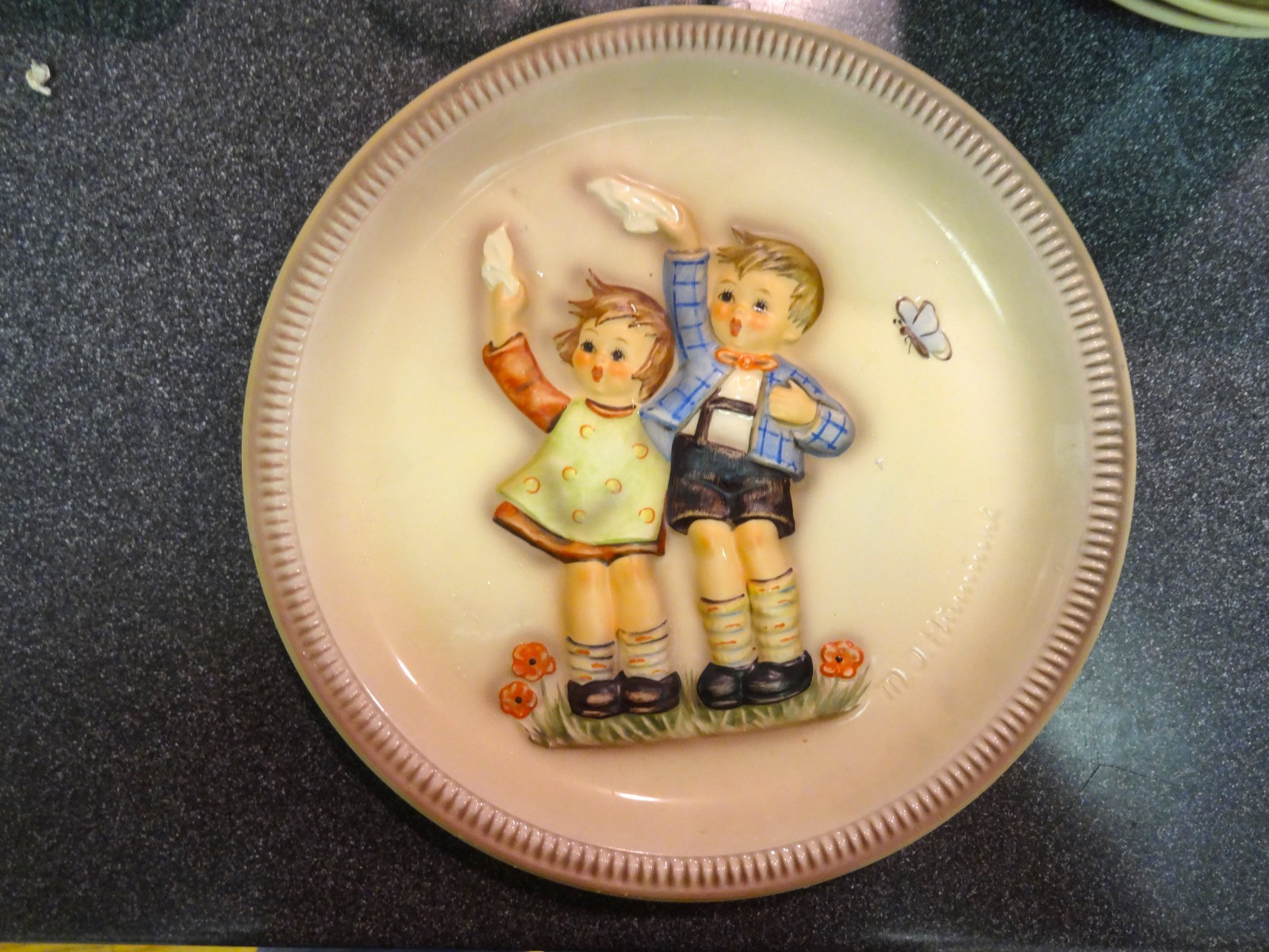 Hummel Plate Vintage 1985 Anniversary Plate AUF Wiedersehen 