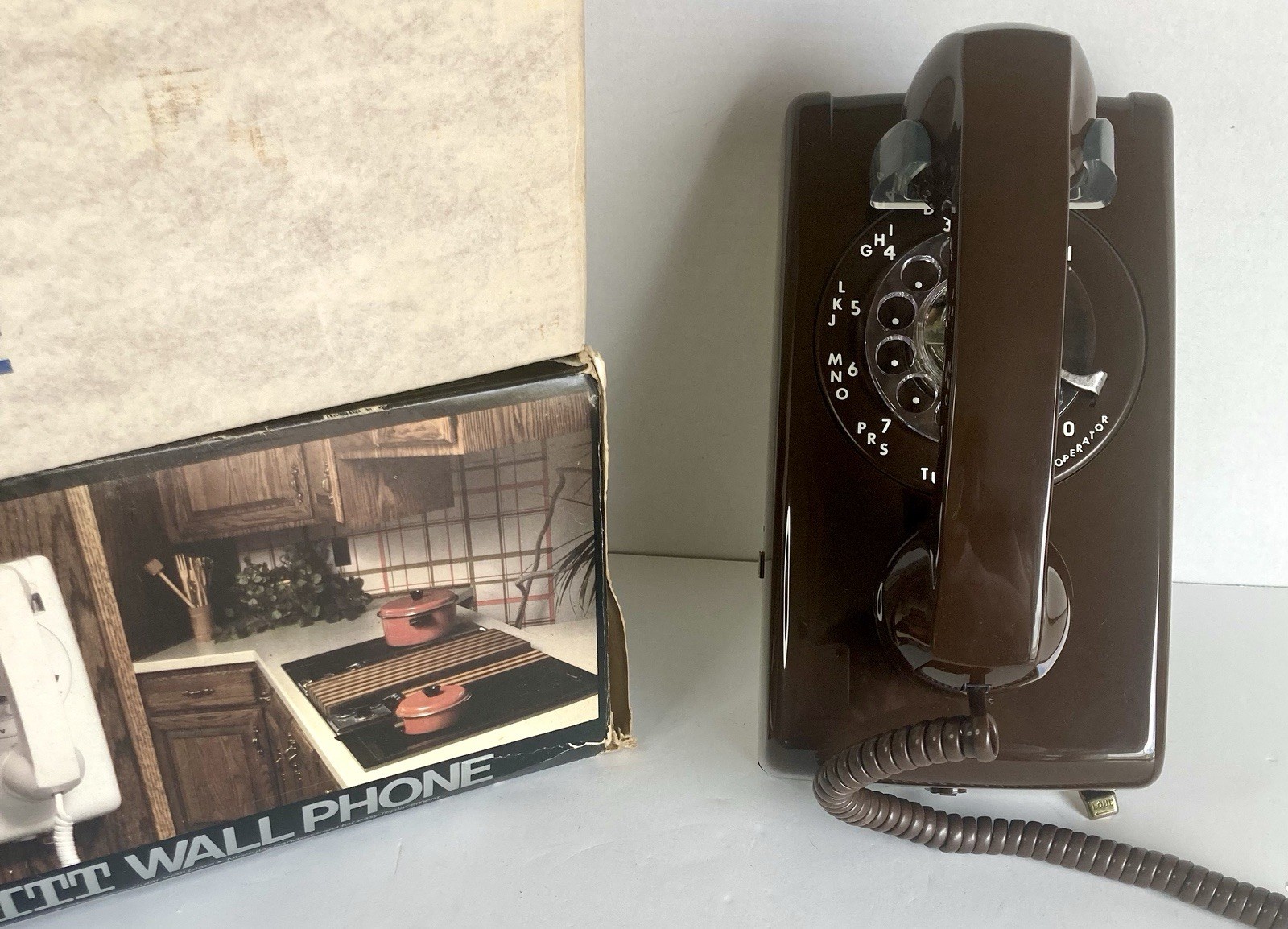 Vintage ITT Rotary Wall Phone Cocoa Brown PC-554 w/Box, Packaging, Pamphlet READ Vintage ITT Rotary Wall Phone Cocoa Brown PC-554 w/Box, Packaging, Pamphlet READ