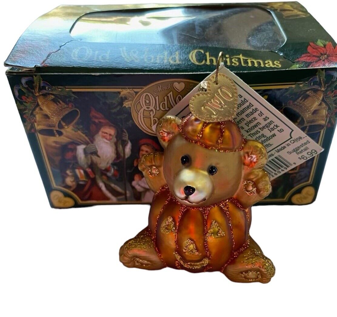 OWC Old World Christmas Glass Halloween Li'l Pumpkin Bear #26049 sitting teddy