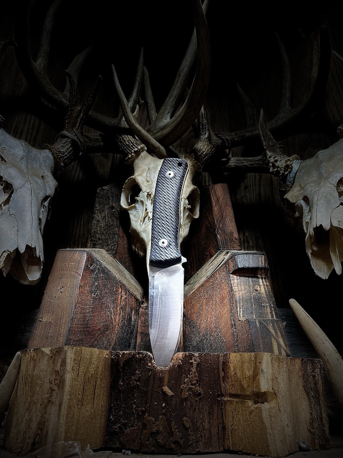 Lionsteel .M IV Canvas Micarta Handles