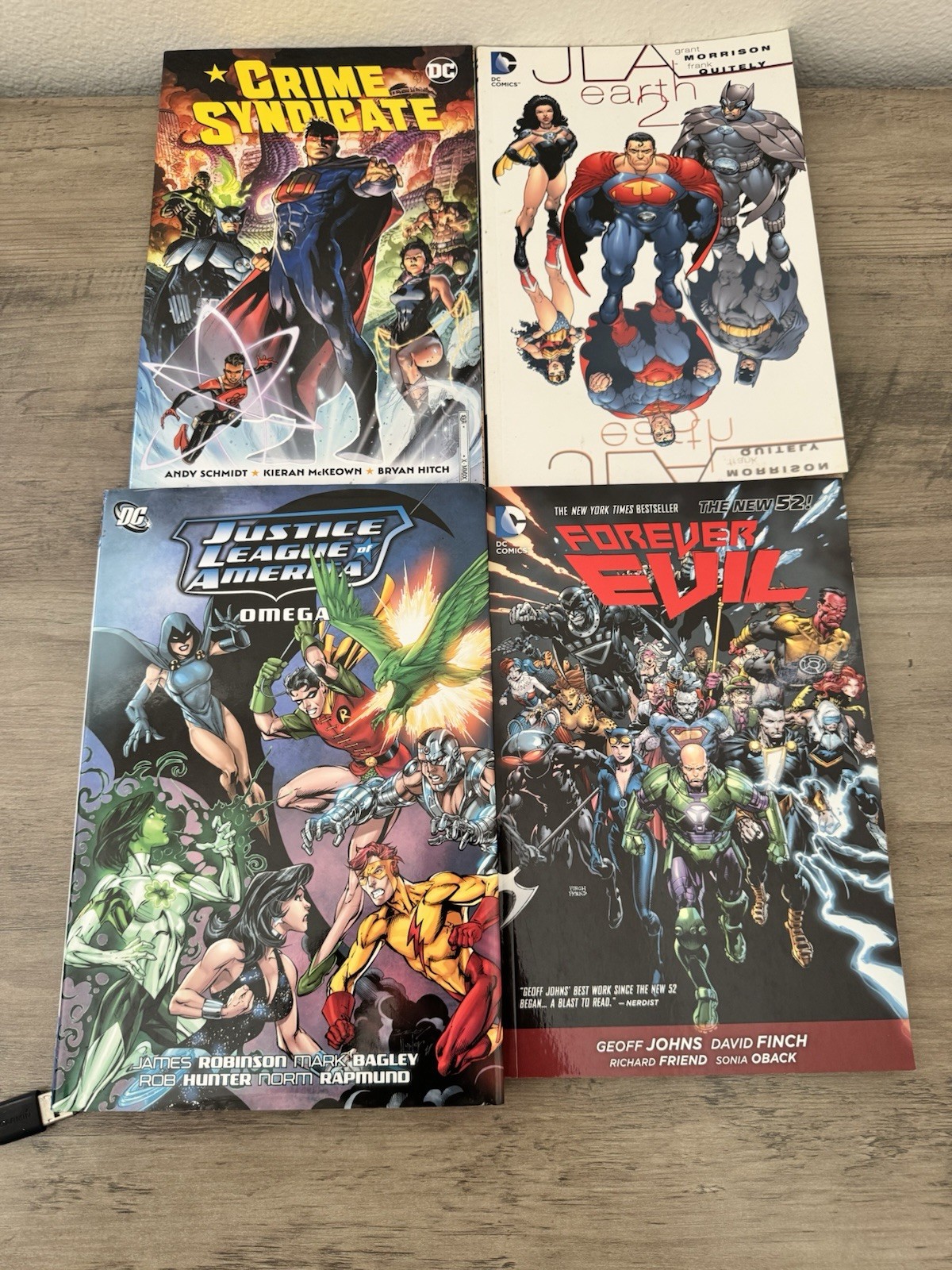 Dc Comics Lot Of 4 Dc Comics Lot Of 4
