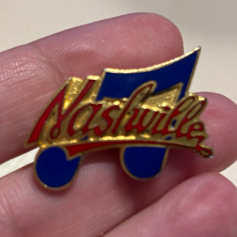 Vintage Nashville Music City Souvenir Enamel Pin – Flag & Script Design