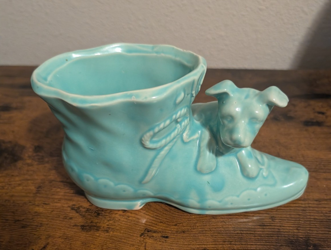 Vintage Turquoise Blue Ceramic Baby Shoe Planter with Puppy Dog Figurine 8 Vintage Turquoise Blue Ceramic Baby Shoe Planter with Puppy Dog Figurine 8