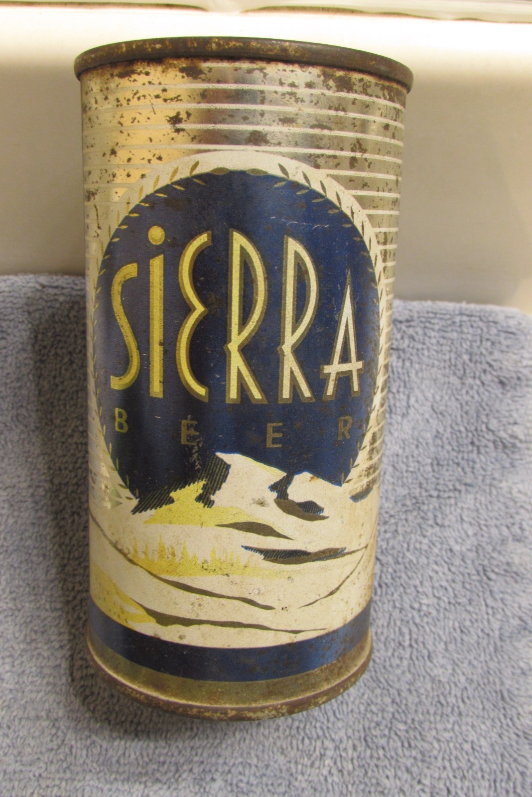 11oz SIERRA BEER by Regal Pale, flat top beer can, San Francisco, California 11oz SIERRA BEER by Regal Pale, flat top beer can, San Francisco, California
