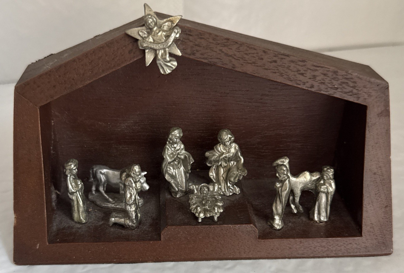 VTG Peltro Inciso Italy Small Pewter 11 Pieces Nativity Set + Wooden Manger