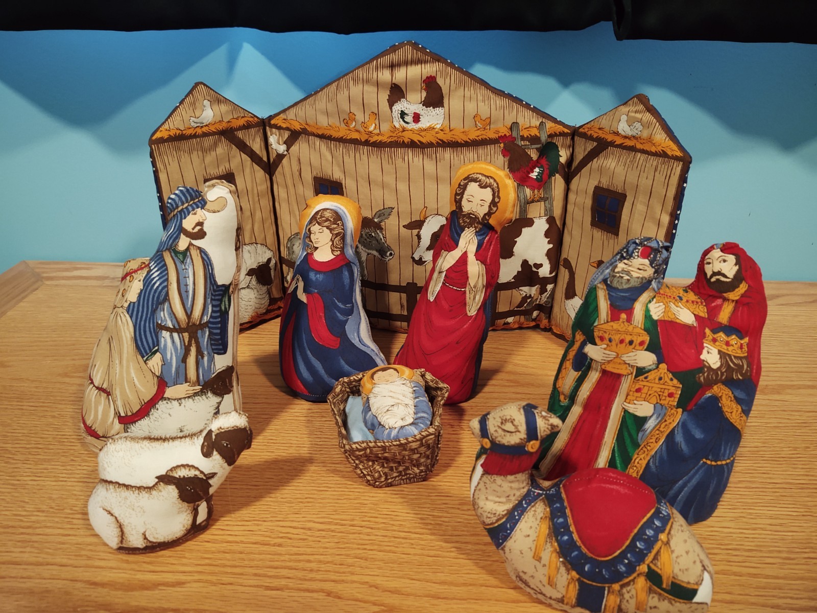 Vintage Handmade Stuffed Fabric Plush Christmas Nativity Holy Manger Scene Vintage Handmade Stuffed Fabric Plush Christmas Nativity Holy Manger Scene