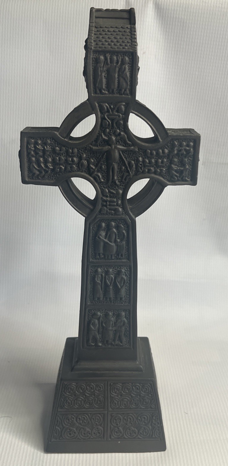 Genesis Fine Arts Ireland Cold Cast Bronze Muiredach Celtic High Cross Statue Genesis Fine Arts Ireland Cold Cast Bronze Muiredach Celtic High Cross Statue