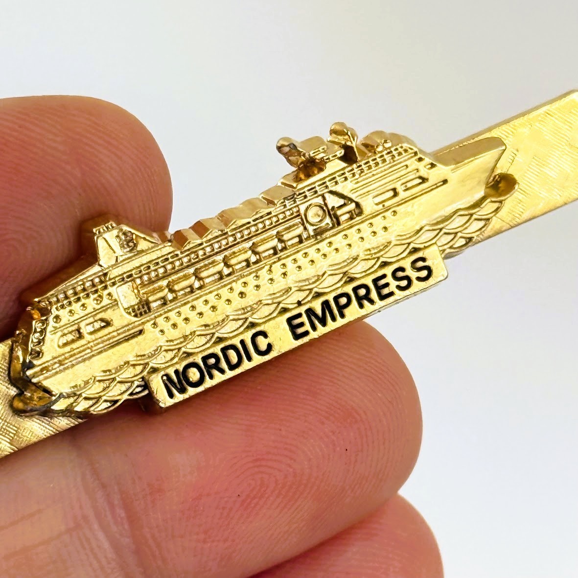 Vtg Royal Caribbean Nordic Empress Cruise Ship Tie Clip Bar Souvenir Gold Tone