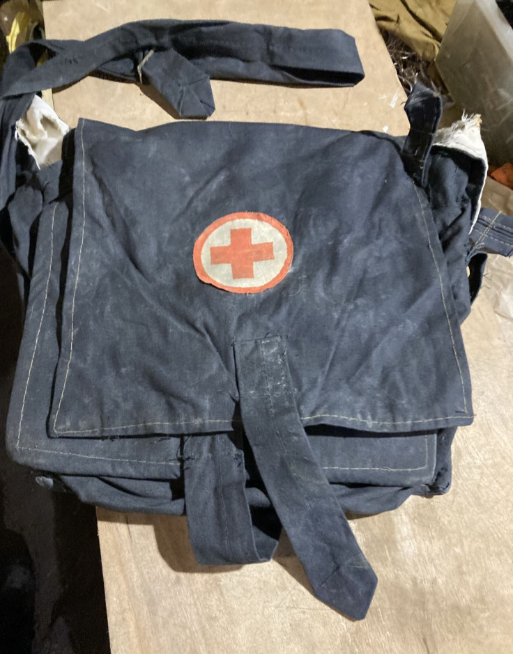 Original 1980s Soviet Army First Aid Medical Bag/Red Cross/Strap/USSR-Russia