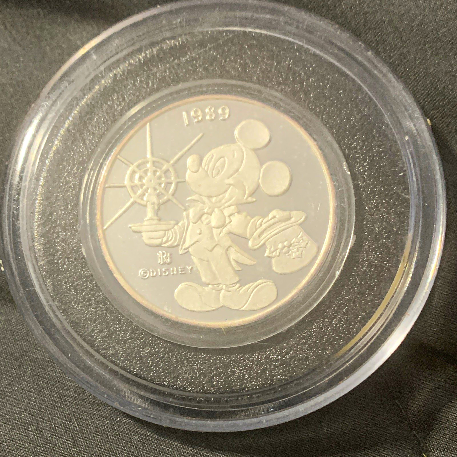 Disney 1989-1990 Mickey Mouse & Pluto .999 Fine Silver Coin/Round