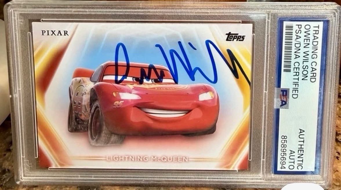 2026 Topps Disney Neon Owen Wilson Auto Lightning McQueen ON CARD PSA RARE 2026 Topps Disney Neon Owen Wilson Auto Lightning McQueen ON CARD PSA RARE
