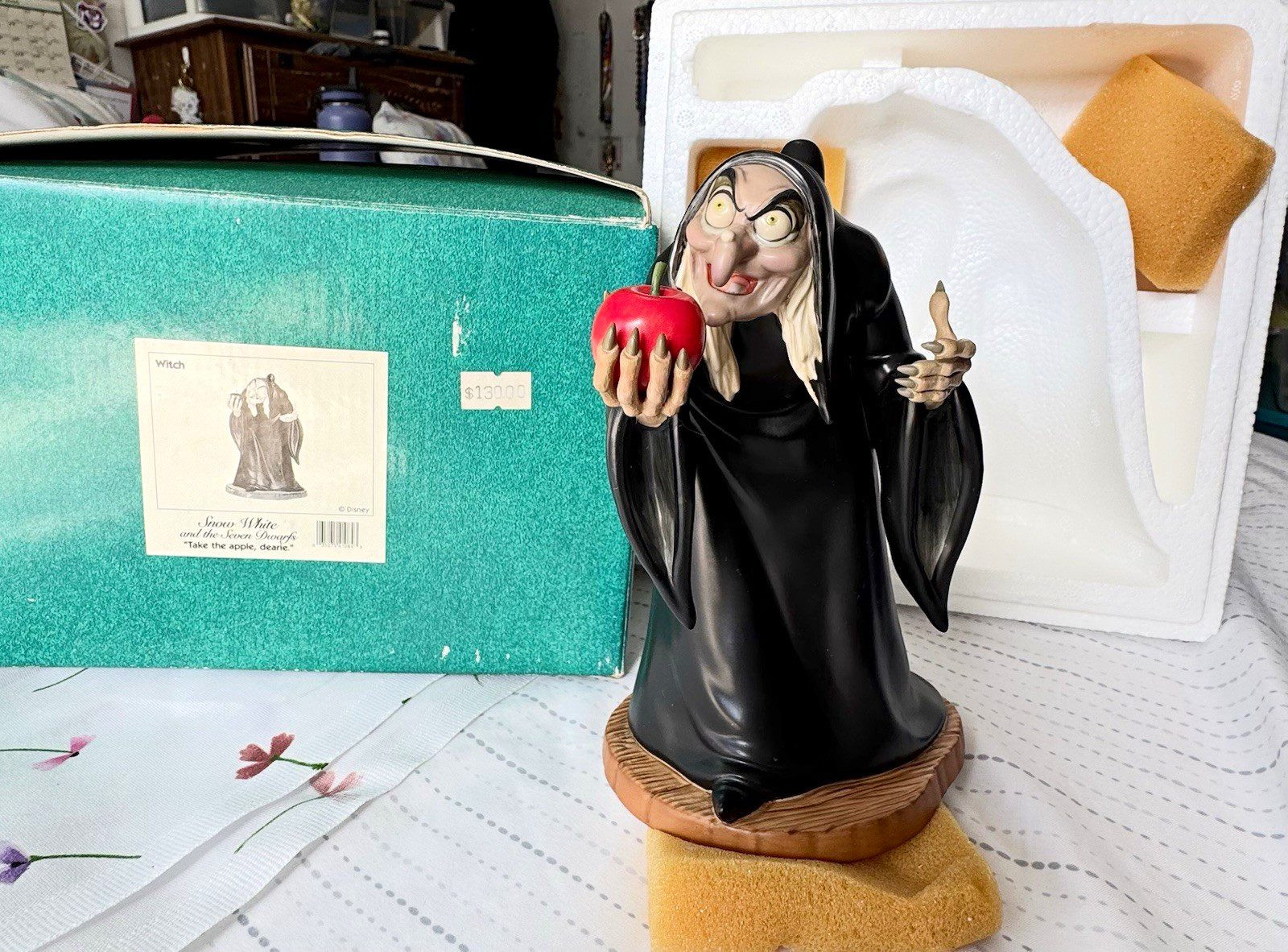 Walt Disney Classics Collection WDCC Snow White Witch Walt Disney Classics Collection WDCC Snow White Witch