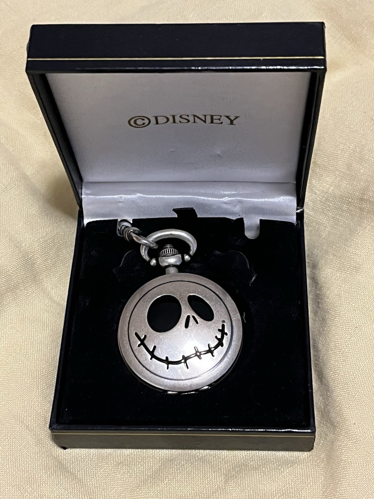 VINTAGE Disney Nightmare Before Christmas Pocket Watch JACK SKELLINGTON & ZERO VINTAGE Disney Nightmare Before Christmas Pocket Watch JACK SKELLINGTON & ZERO