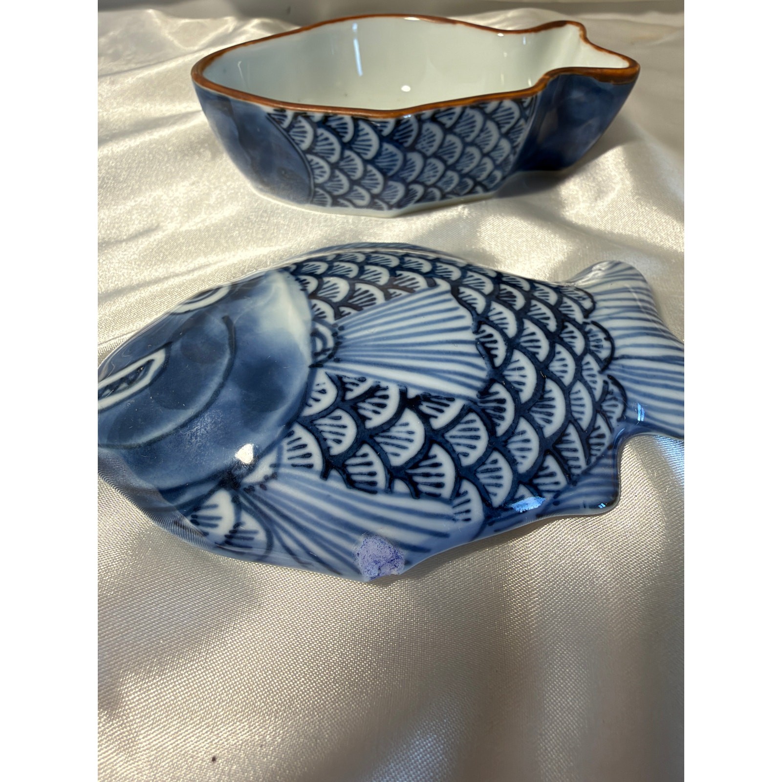 Vintage Blue & White Fish Trinket Box / Ring Dish