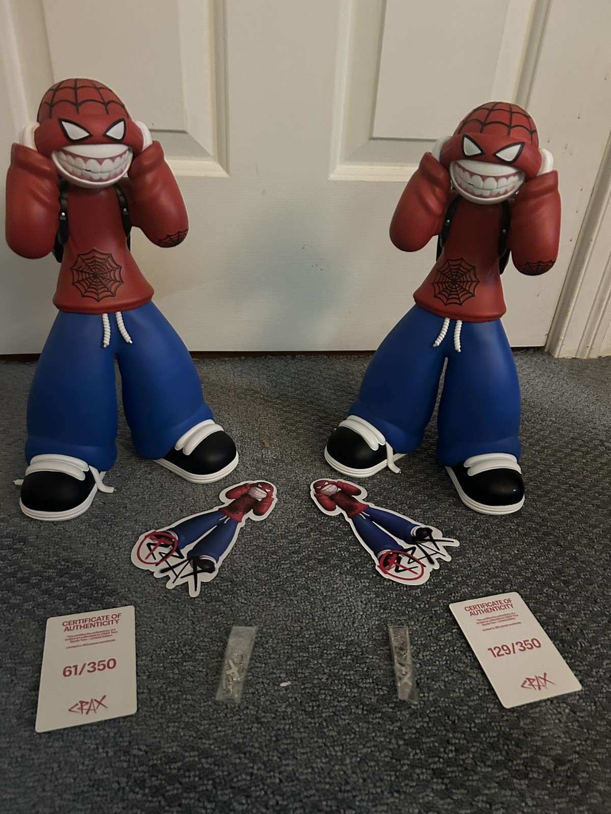 CRAX Toys Spyda Trax OG Spider-Man Vinyl Art Toy Red Spidey IN HAND 129/350 CRAX Toys Spyda Trax OG Spider-Man Vinyl Art Toy Red Spidey IN HAND 129/350