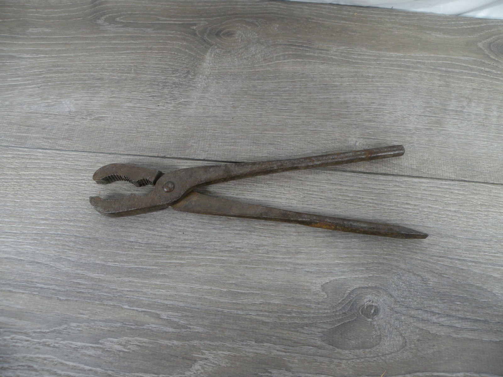 Vintage CEM Mfg Co Blacksmith Tongs Pliers Farrier Tool Blacksmithing 13\
