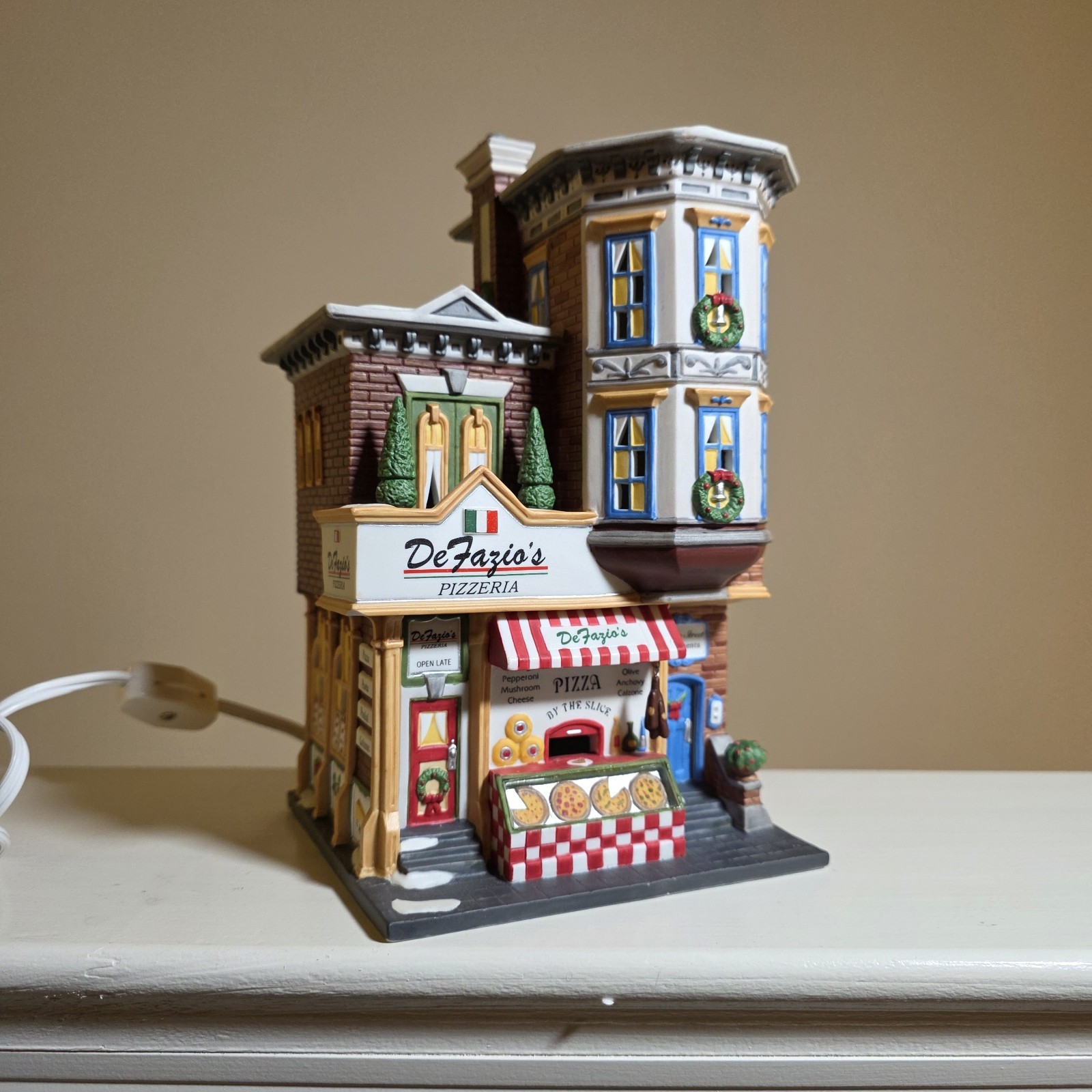Cool Vintage 2002 Department 56 Christmas In The City Series DeFazio's Pizzeria