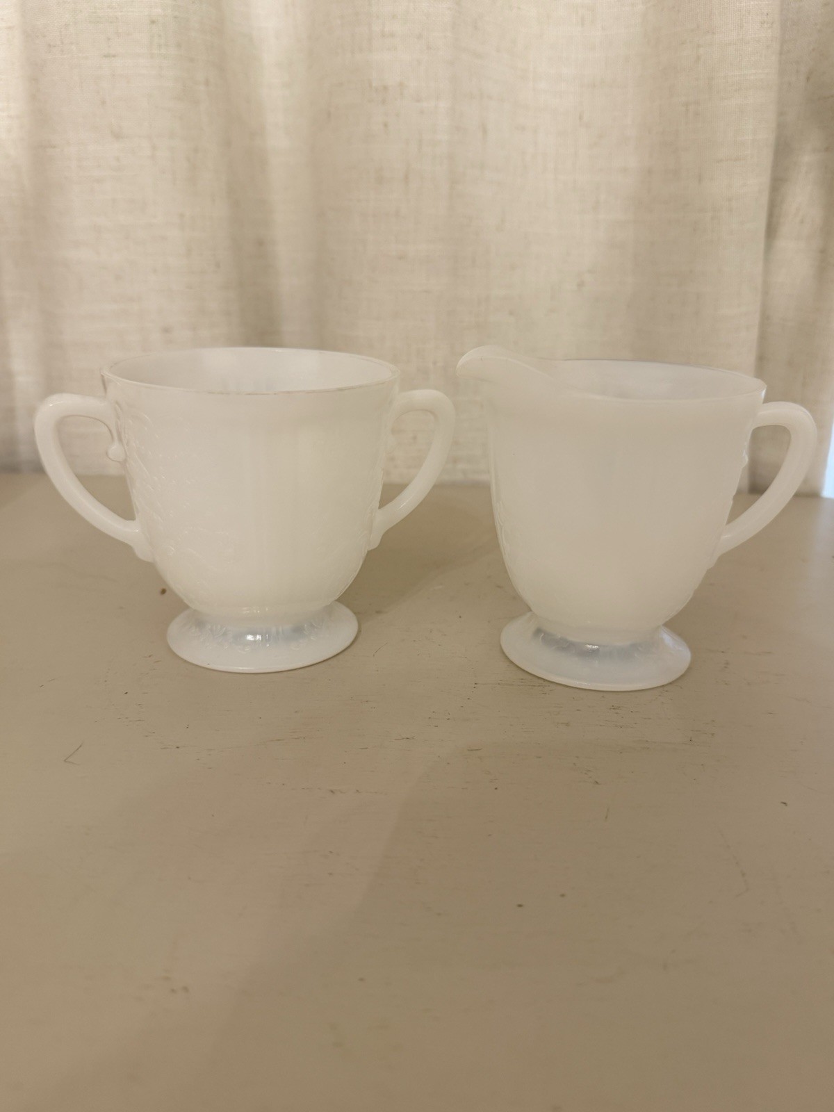 Vintage Macbeth Evans American Sweetheart Monax White Creamer Sugar Bowl Set Vintage Macbeth Evans American Sweetheart Monax White Creamer Sugar Bowl Set