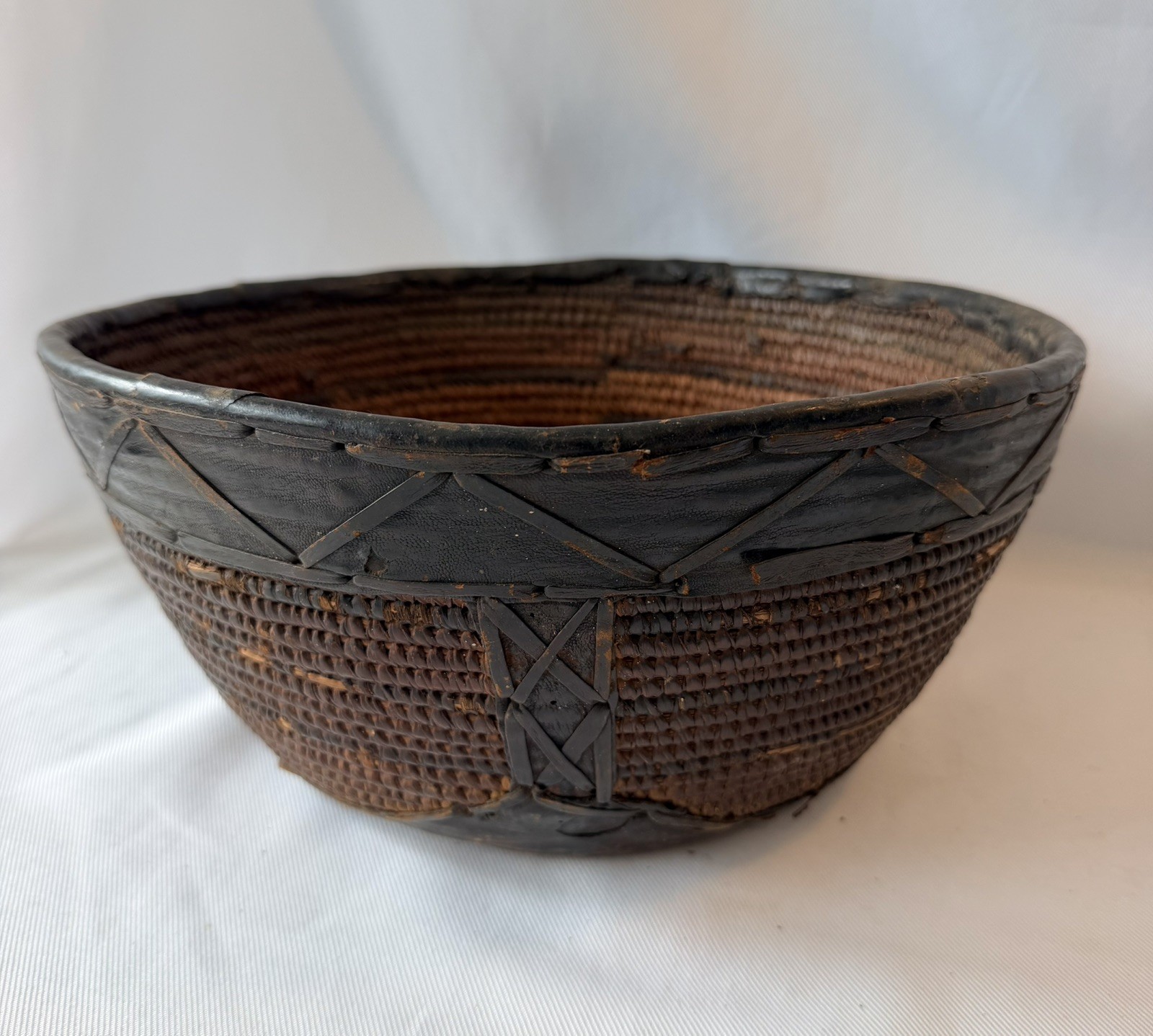 African Coil Basket Bowl Leather Trim Handmade Vintage Antique Ethnic Primitive African Coil Basket Bowl Leather Trim Handmade Vintage Antique Ethnic Primitive