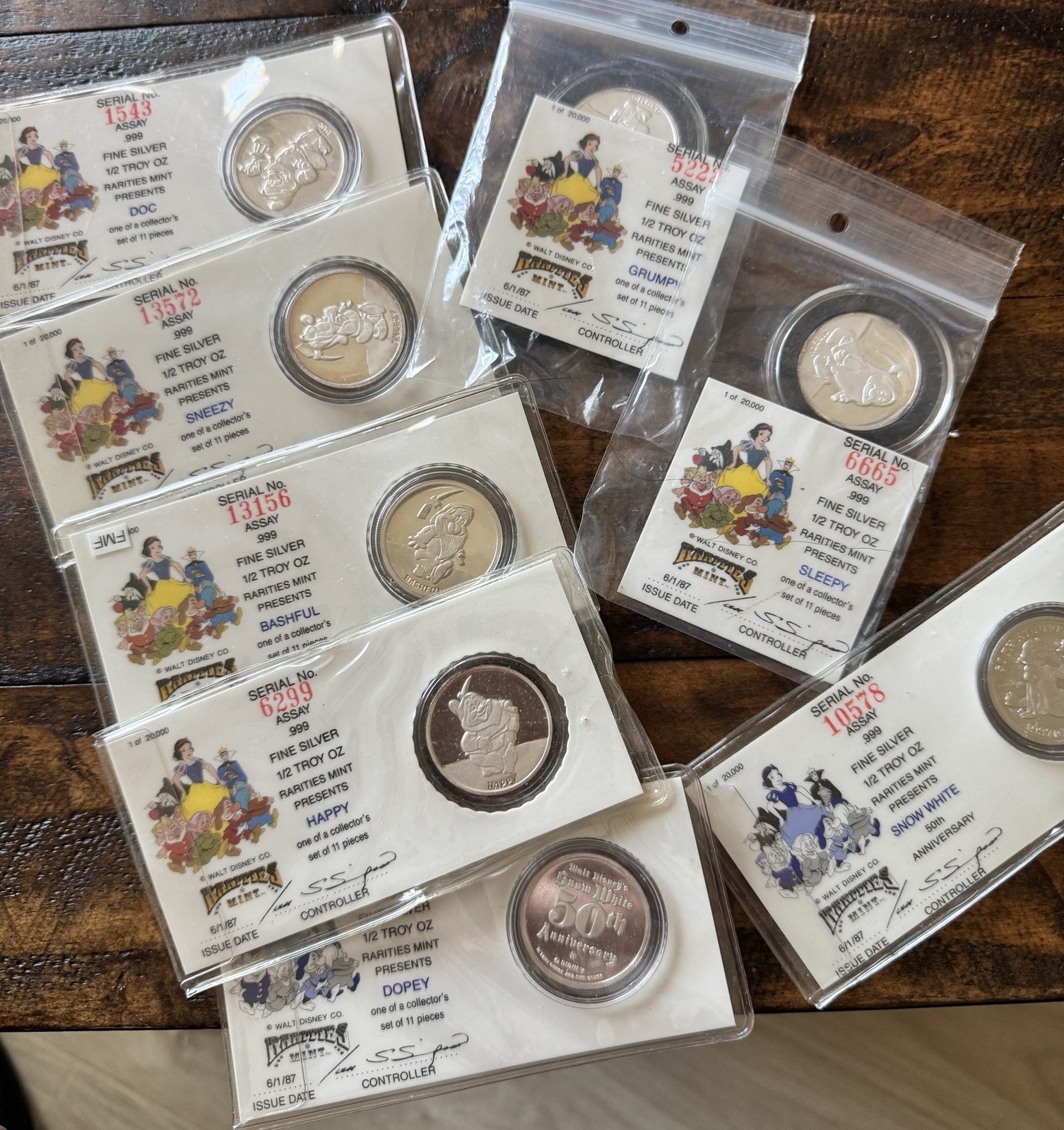 Rare 1987 Disney Snow White And The Seven Dwarfs Fine Silver.999 1/2 Troy Oz Set Rare 1987 Disney Snow White And The Seven Dwarfs Fine Silver.999 1/2 Troy Oz Set
