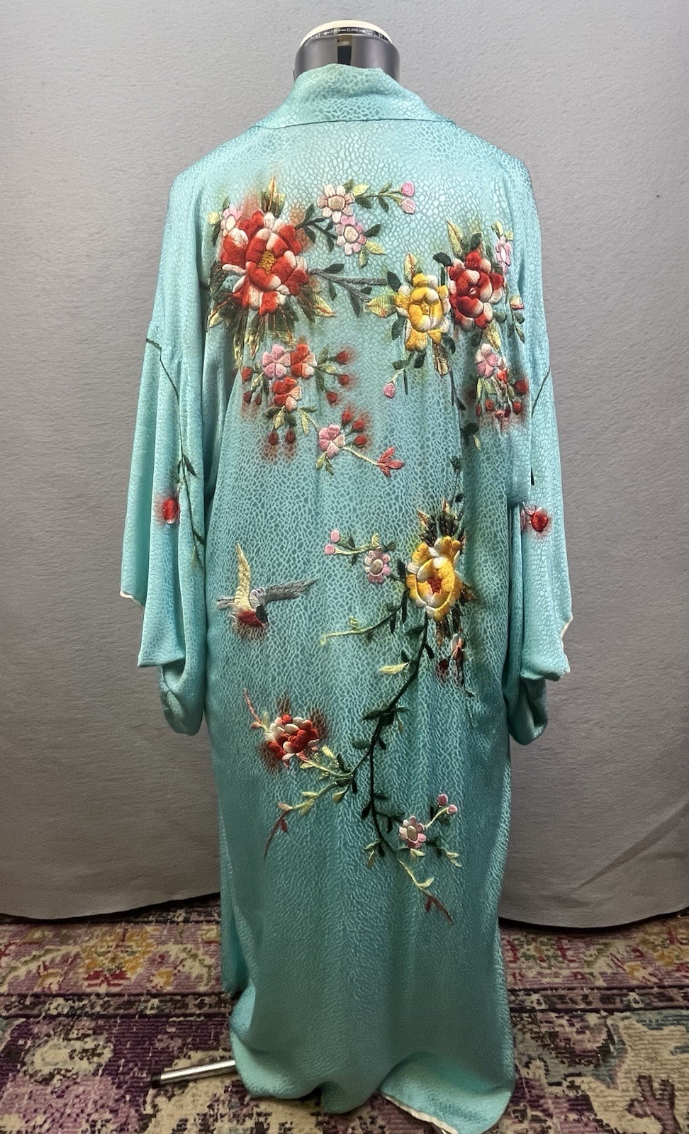 1940s Mint Green Embroidered Bird Floral Japanese Kimono Robe