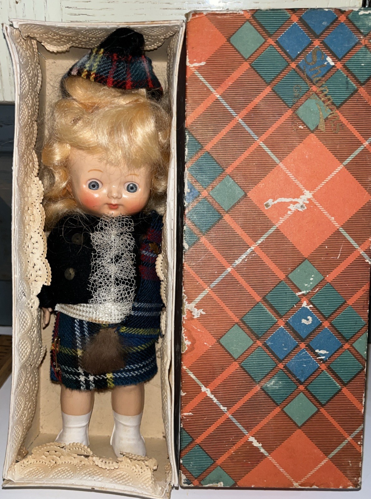 Vintage Scottish Girl Figurine Doll In Original Box 7” Scotland Souvineer 1950s Vintage Scottish Girl Figurine Doll In Original Box 7” Scotland Souvineer 1950s