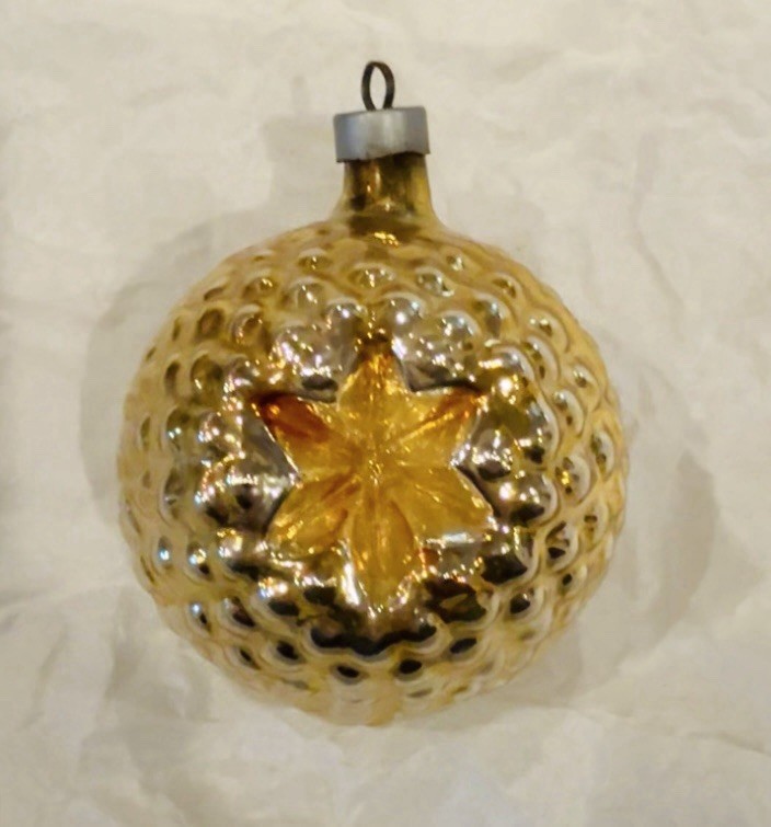 Vtg 1930\'s Gold Heidt Bumpy Star Double Indent Ornament  3\