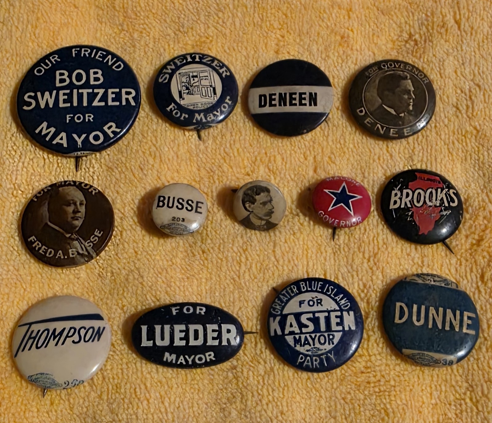 Vintage Chicago Mayoral & Illinois Governor Political Pinback Lot (13)...