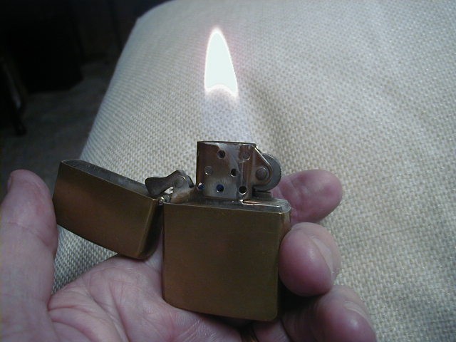 USED AS IS 1993 BRASS ZIPPO 90% TIGHT HAS WEAR WORKS SNAPS & CLICKS