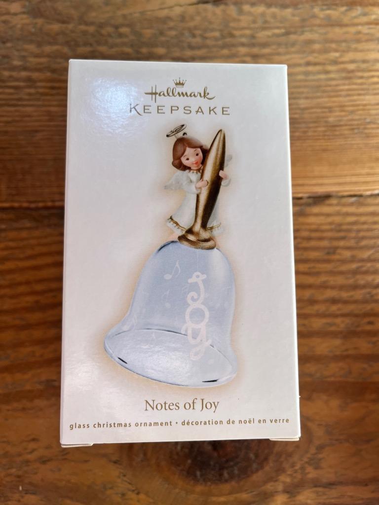 Hallmark Keepsake Ornament Notes of Joy 2009 Angel on Bell Glass Gold White