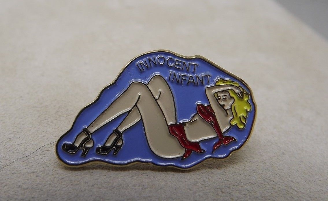 FREE SHIP Enamel AIRPLANE PIN NOSE ART Girl Lapel Pin Hat \