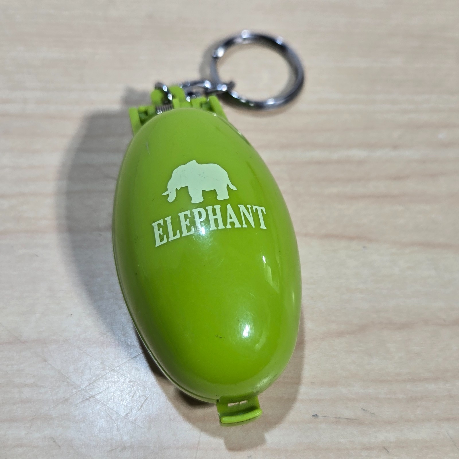 Vintage 1993 Takara Pocket Critters Keychain Toy Elephants Green Case WORKS