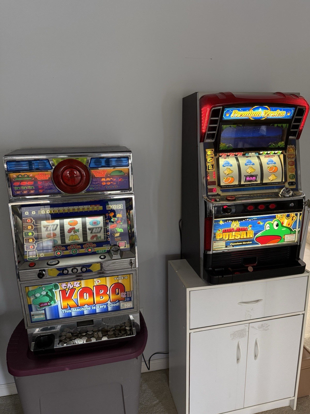 2 Vintage Japanese Pachislo Slot Machines – Tested