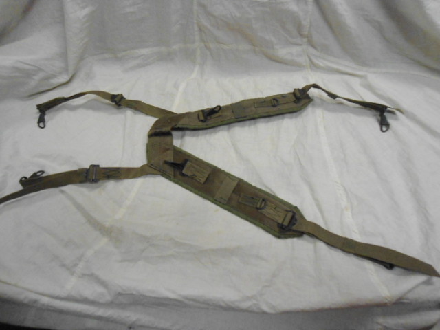 U.S. Military Nylon Field Pack Suspenders (dated 1968) USED/ISSUED U.S. Military Nylon Field Pack Suspenders (dated 1968) USED/ISSUED