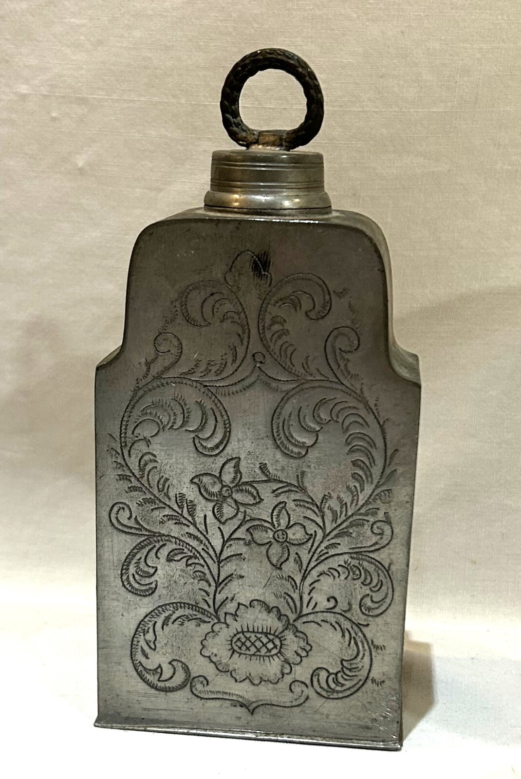 English Pewter Bottle Flask Etching Design Floral & Heart 6