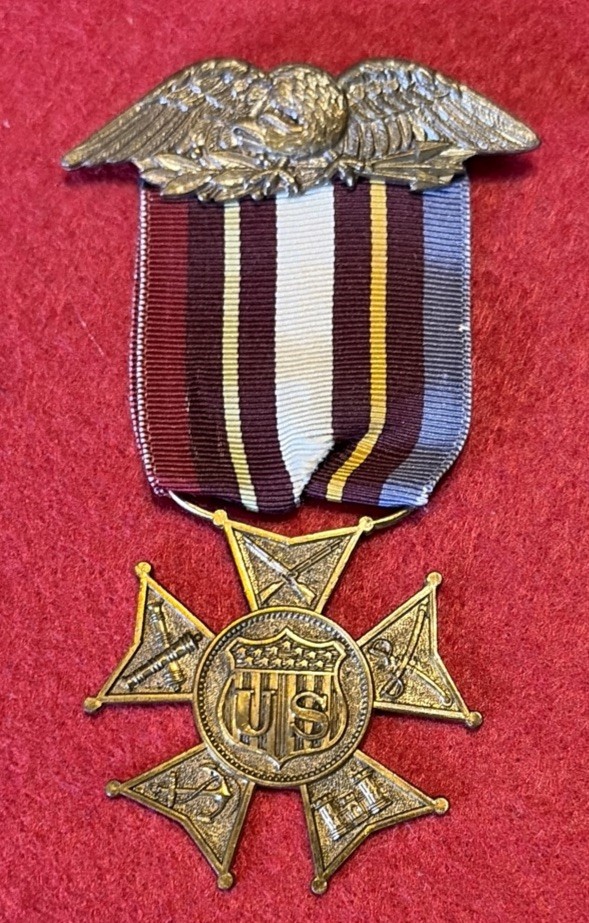 Fine C. 1900’s Army & Navy Union Membership Badge Original Post Civil War Fine C. 1900’s Army & Navy Union Membership Badge Original Post Civil War