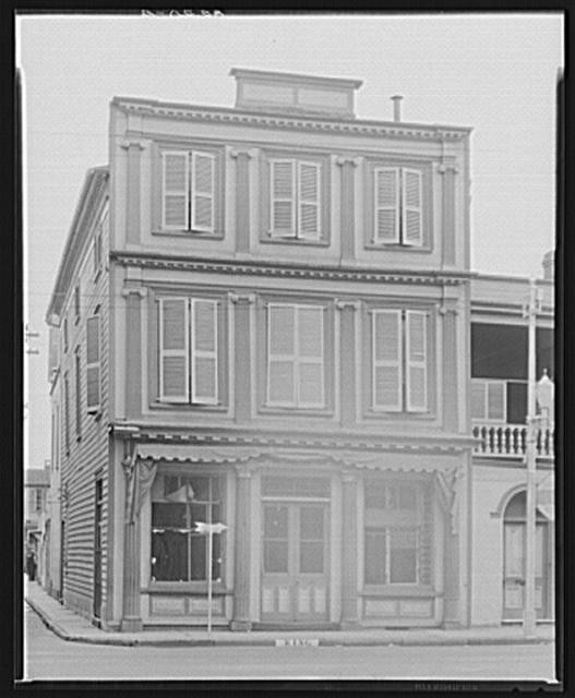 Photo:Charleston South Carolina 186 King Street False Front Building 1900s