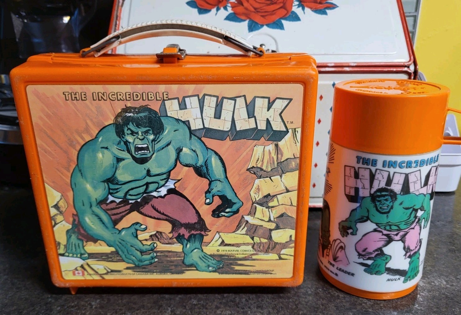 1978 Incredible Hulk Aladdin Lunch Box & Thermos SCARCE ORANGE CANADA VERSION