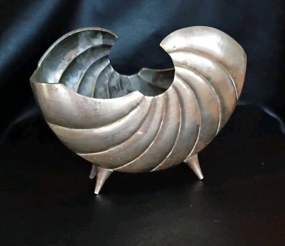 Vintage Mid Century Brass Nautilus Shell Footed Planter MCM BEAUTIFUL Vintage Mid Century Brass Nautilus Shell Footed Planter MCM BEAUTIFUL