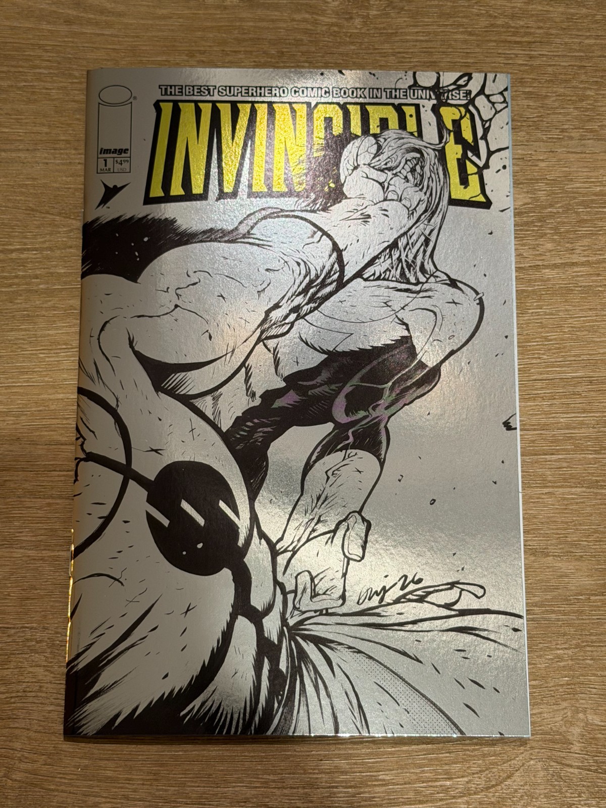 Invincible Foil Edition #1 Reprint Daniel Warren Johnson Felix Exclusive DWJ Invincible Foil Edition #1 Reprint Daniel Warren Johnson Felix Exclusive DWJ